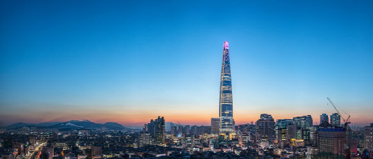 롯데월드타워 전경 <롯데월드 제공>